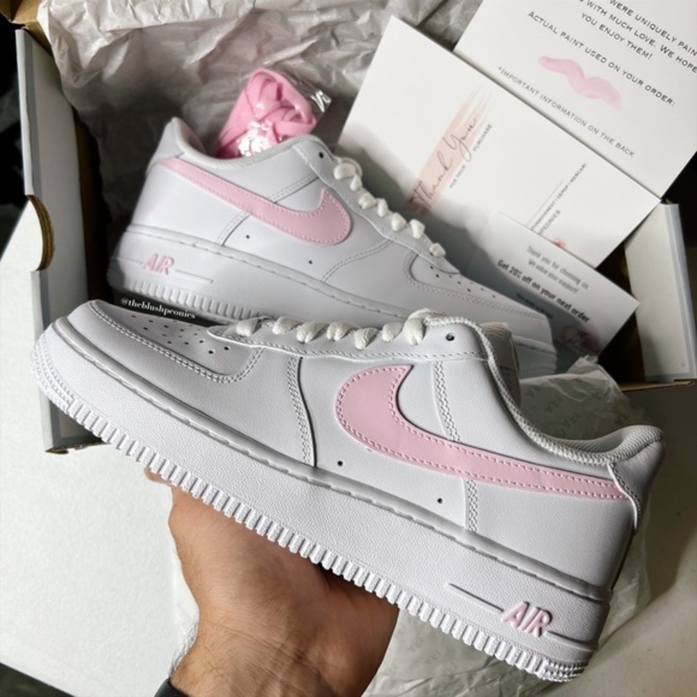 Nike Custom Air Force 1 Low NWT - Picture 2 of 3